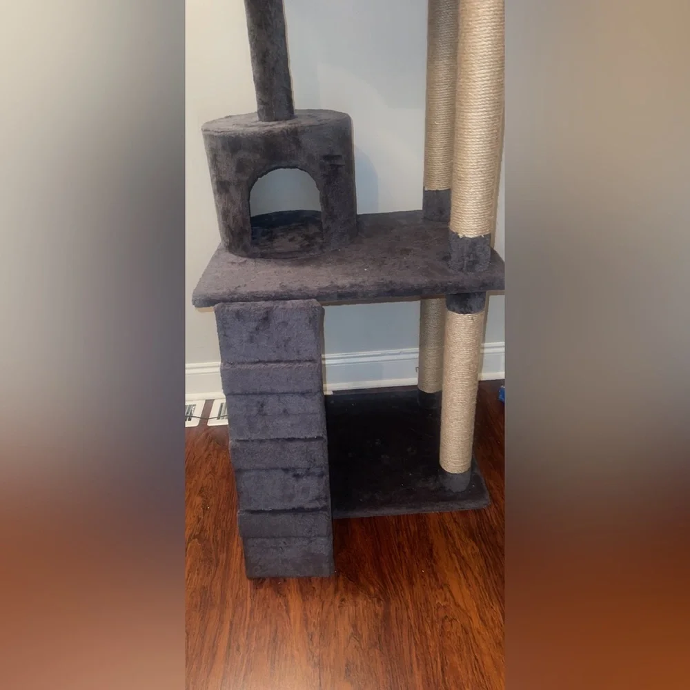 CAT TOWER 6 feet